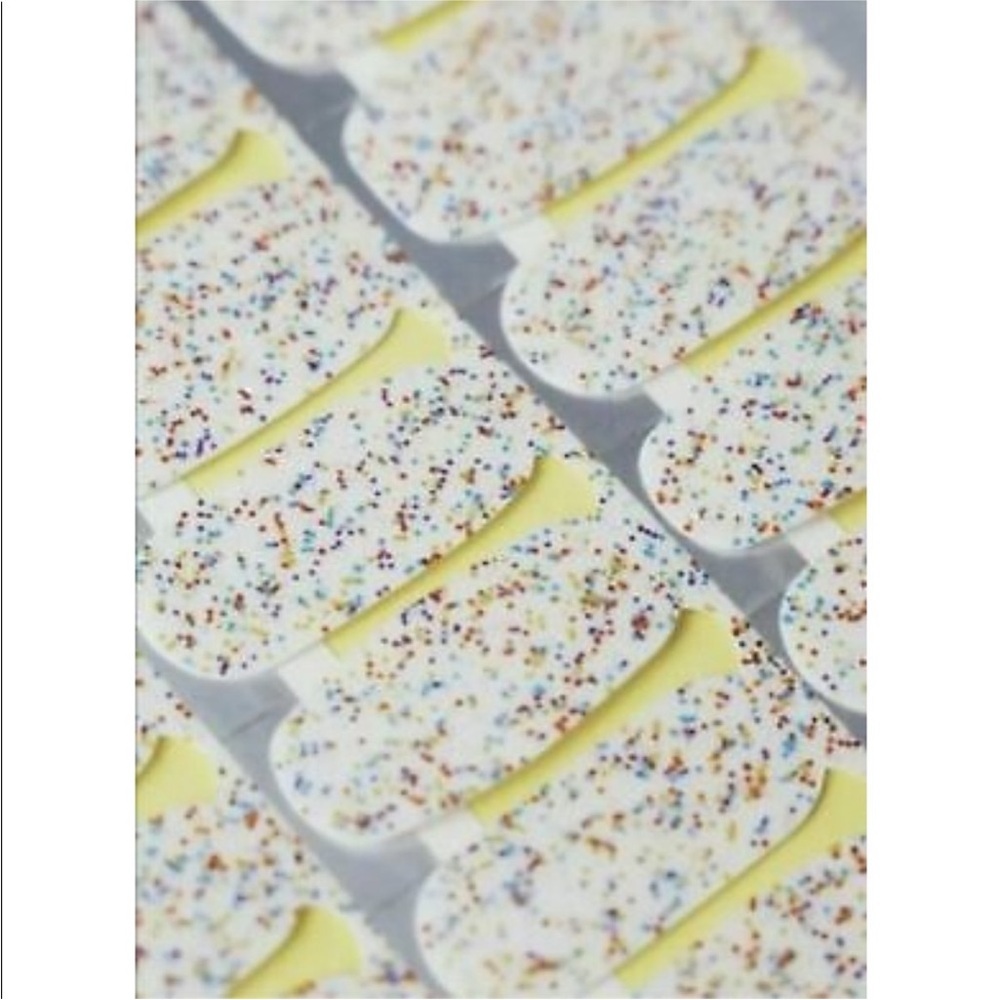 *Retired* Color Street: Sugar High | Rainbow Multicolor Glitter Clear Overlay - Picture 9 of 12
